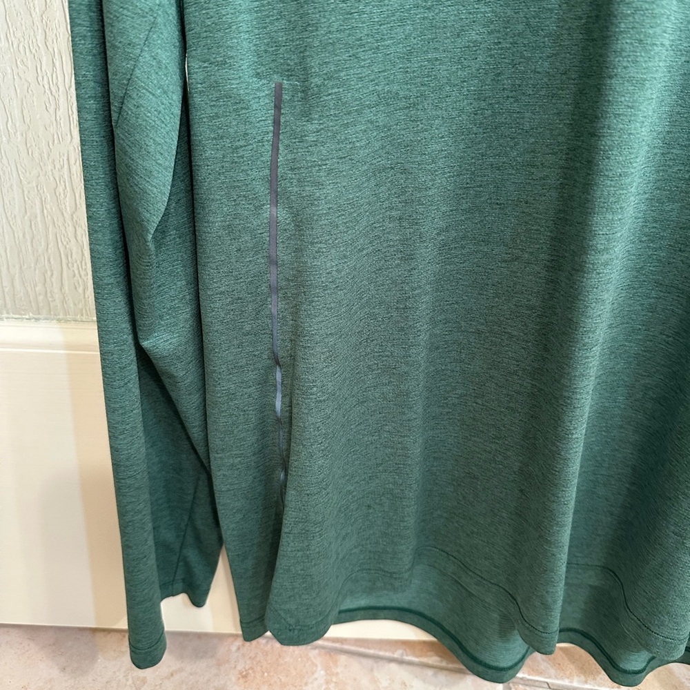 Lululemon Fast and Free Men's Green Long Sleeve Shirt - Picture 3 of 5